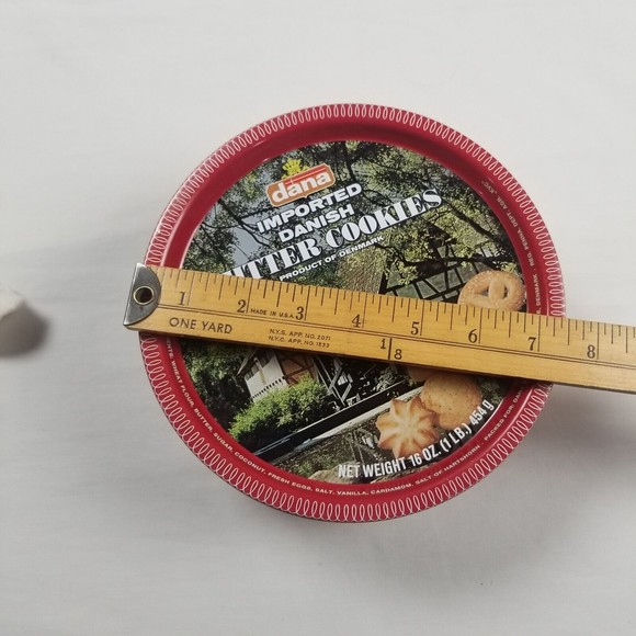 Vintage 1985 Round Dana Imported Butter Cookies Tin W/Lid Denmark Empty 7.5x3.5” - Picture 10 of 16